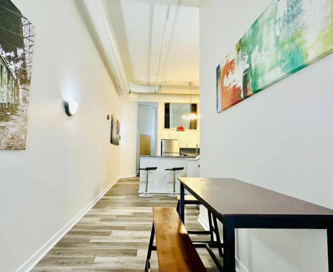 2 Bedroom Contemporary Modern Loft Ινδιανάπολη Εξωτερικό φωτογραφία